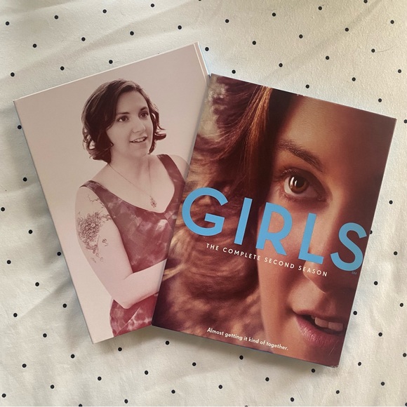 HBO’s Girls Season 1 and Season 2 DVDs - Picture 7 of 10